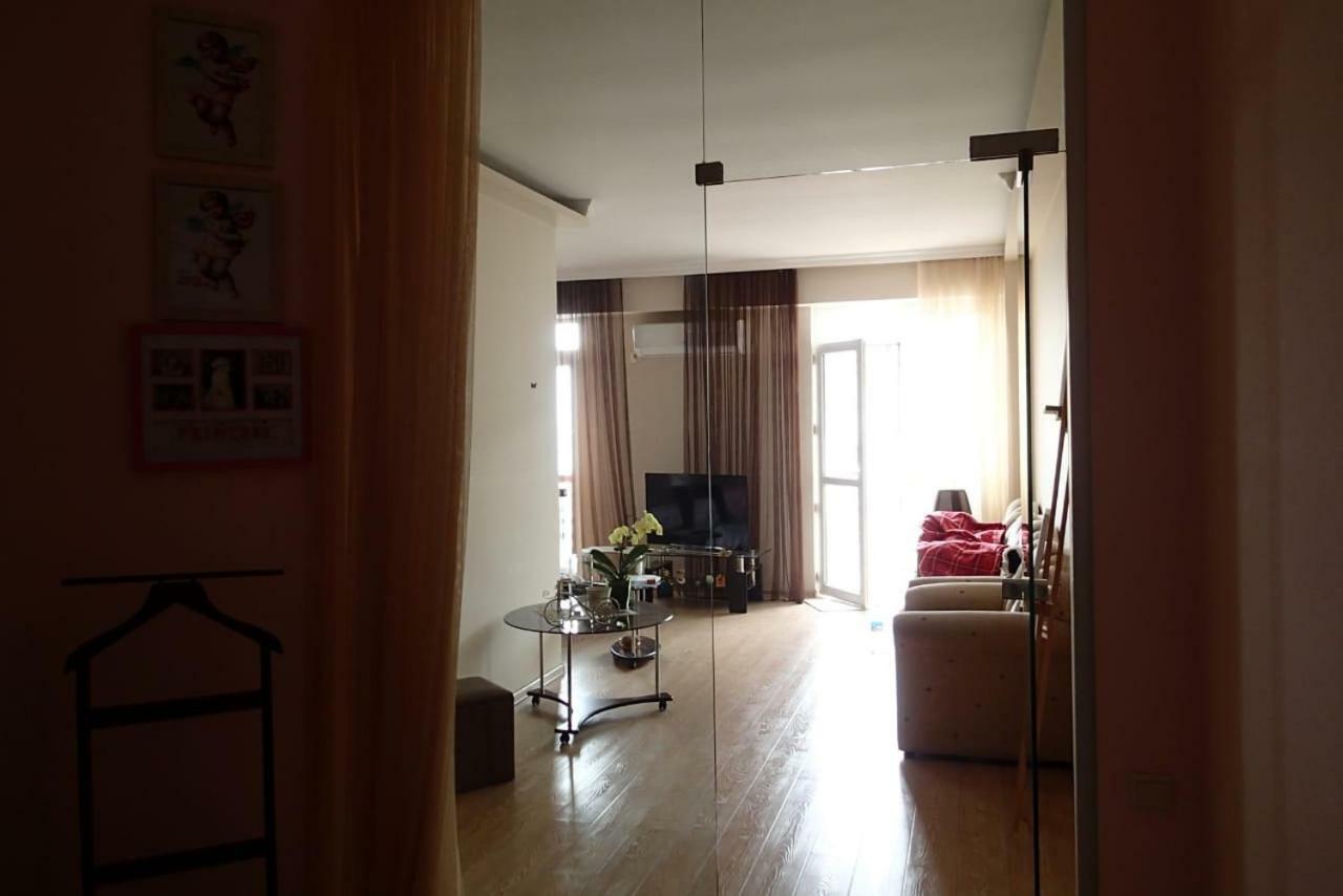 Cocorina Apartment Batumi Eksteriør billede